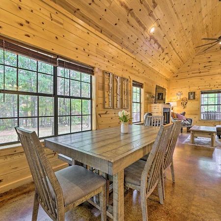 Cabin With Hot Tub And Games, 4 Mi To Beavers Bend! โบรคเคนโบว์ ภายนอก รูปภาพ